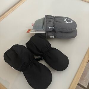 KOMBI Kids' Gray and Black Mittens